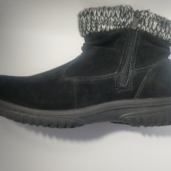 Khombu Suede Ankle Boots - Picture 7 of 10